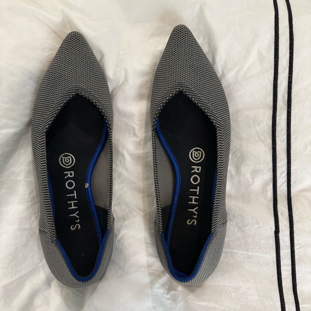 Rothy’s charcoal gray pointed flats